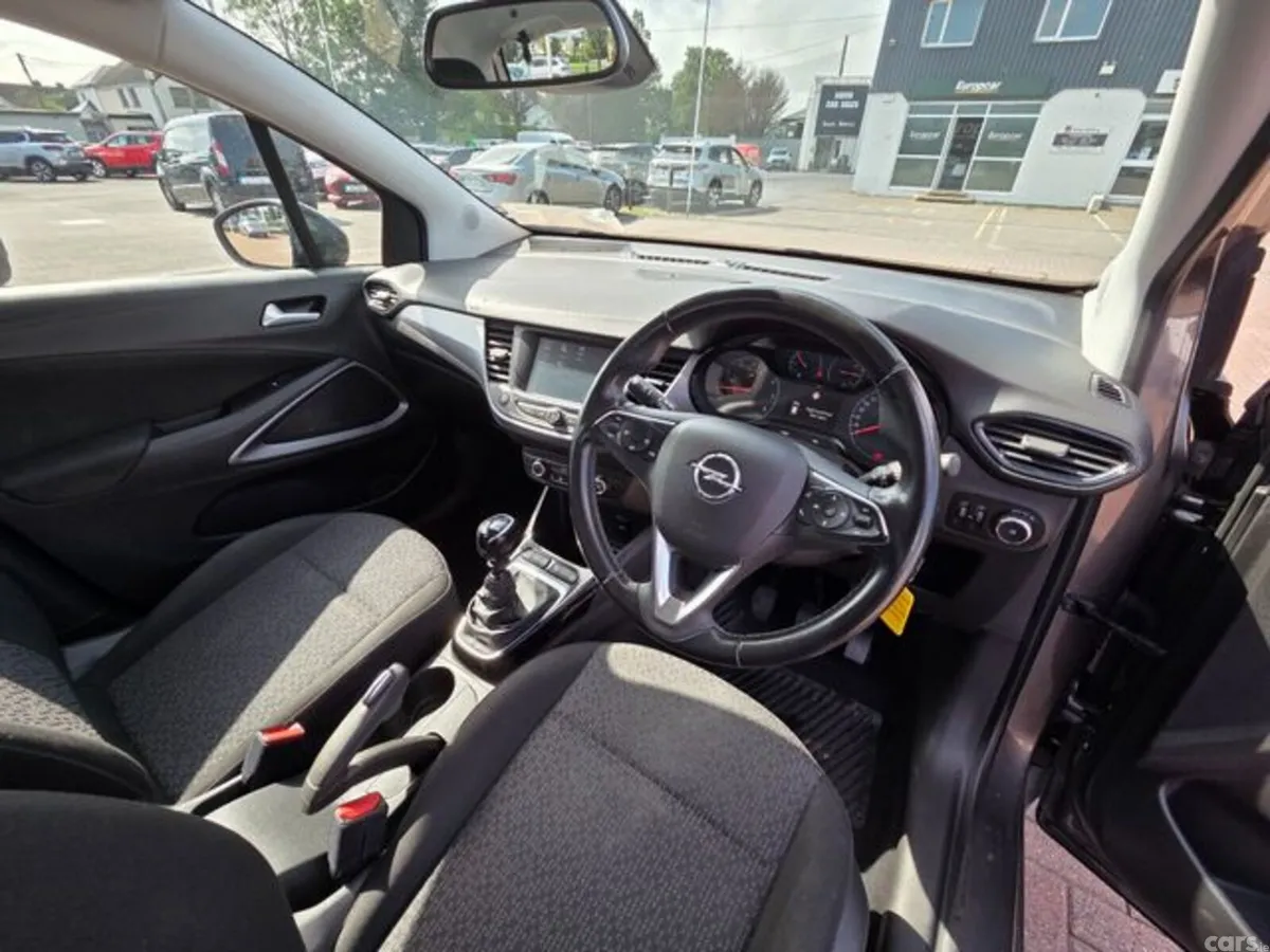 Opel Crossland MPV, Diesel, 2022, Grey