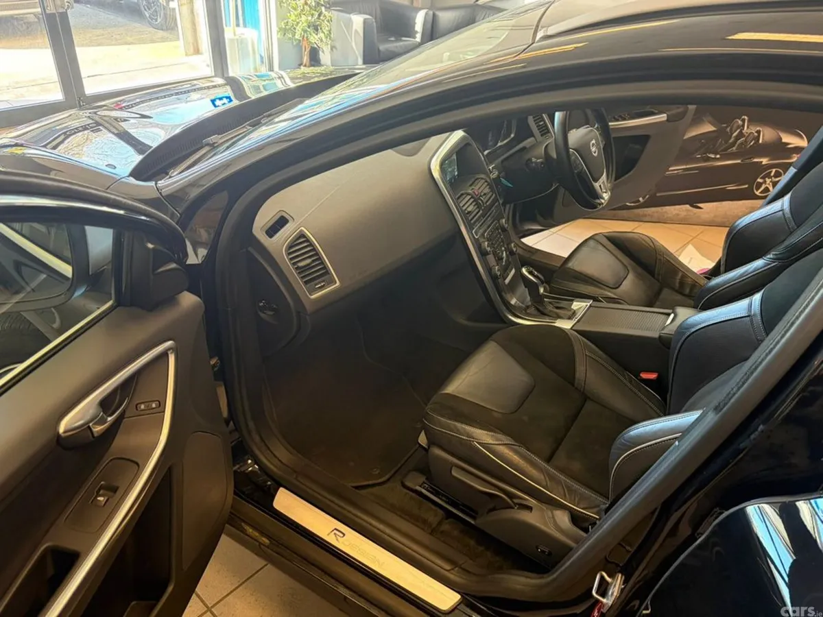 Volvo XC60 SUV, Diesel, 2016, Black