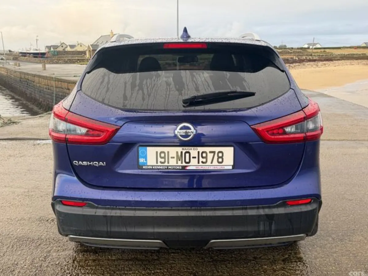 Nissan Qashqai Hatchback, Diesel, 2019, Blue