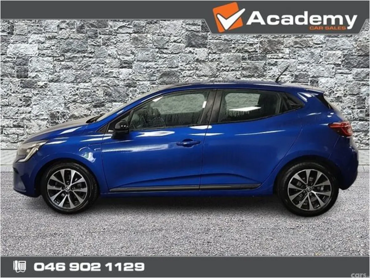 Renault Clio Hatchback, Petrol, 2023, Blue