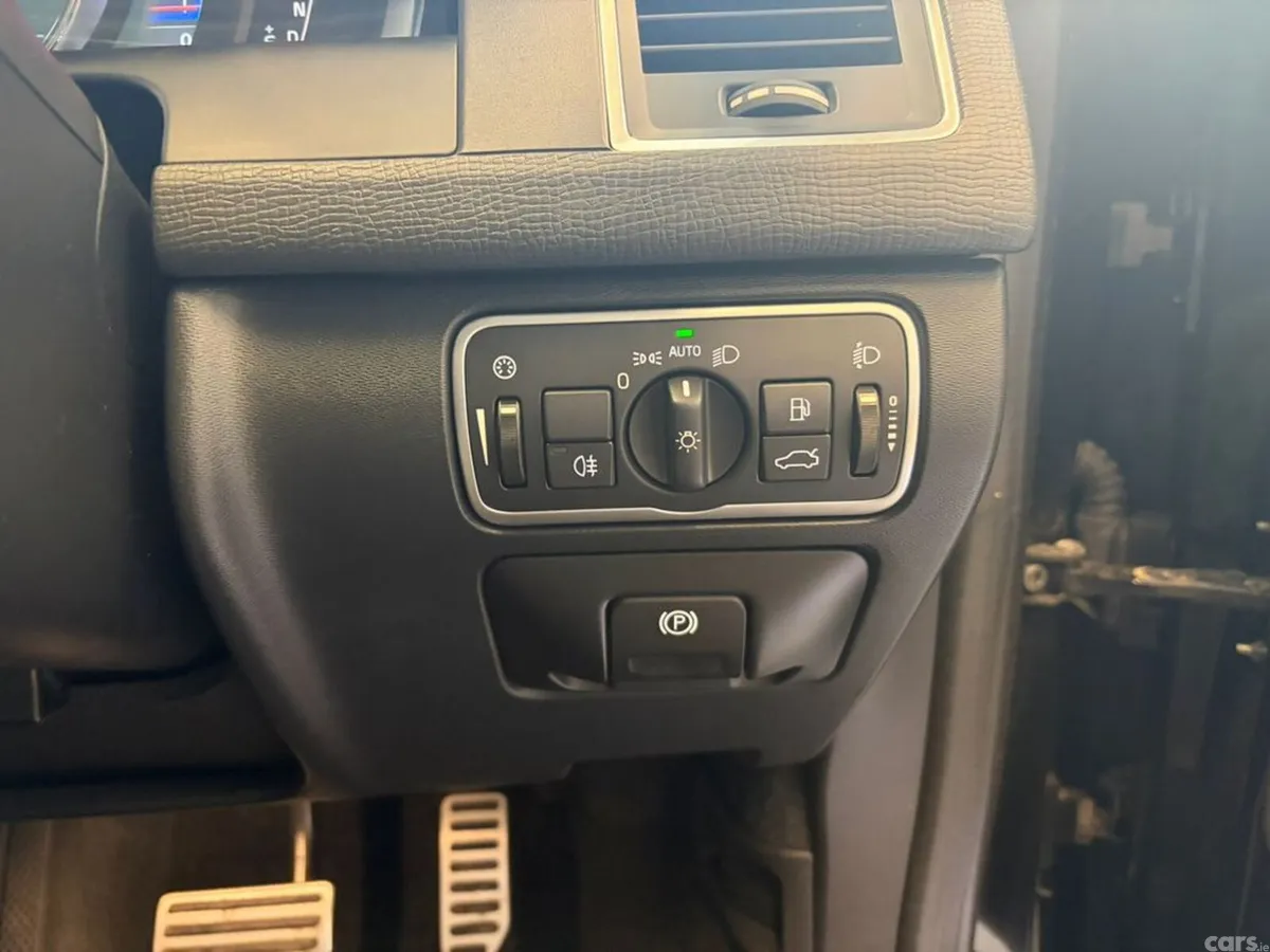 Volvo XC60 SUV, Diesel, 2016, Black