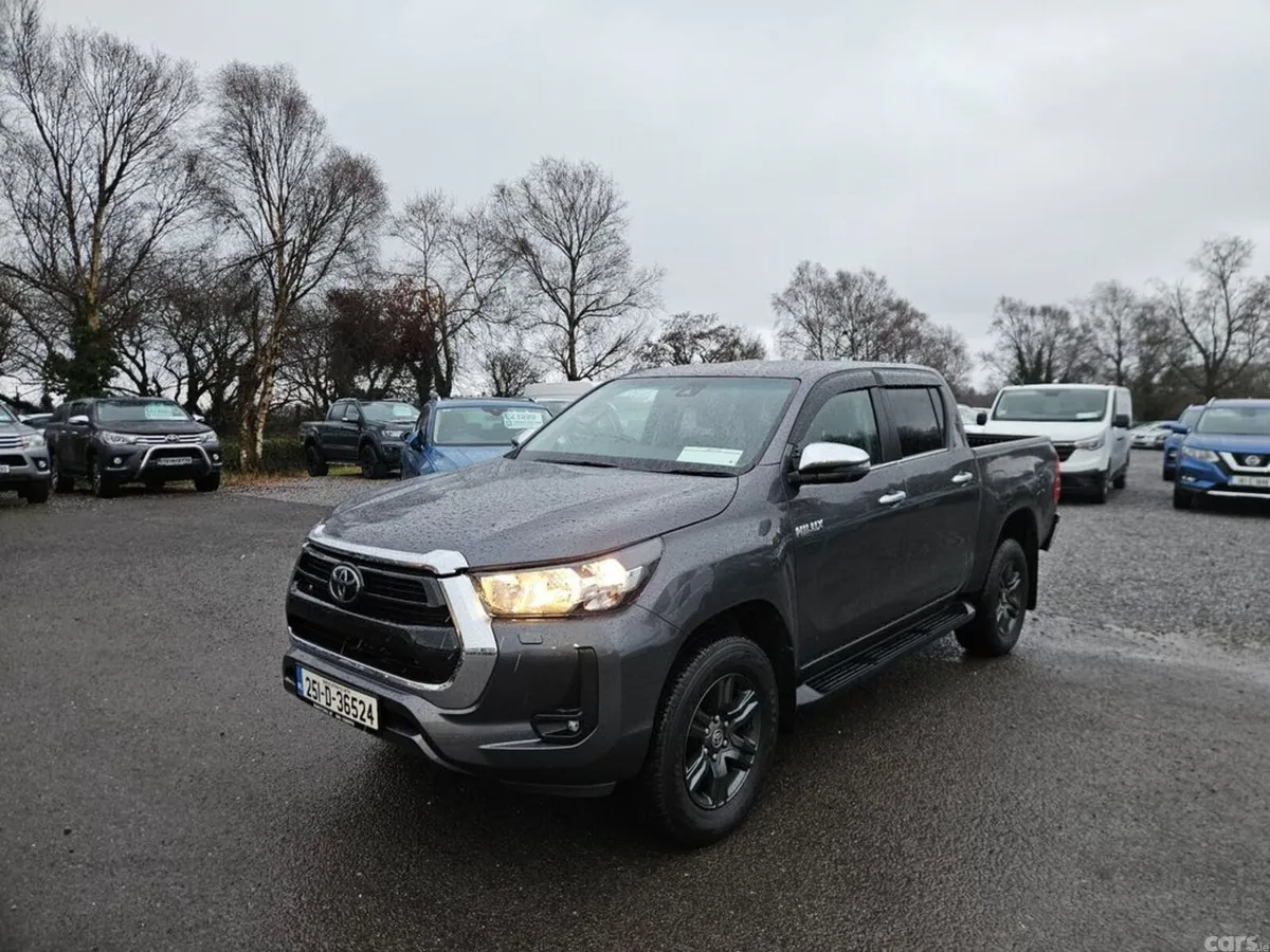 Toyota Hilux Pick Up, Diesel, 2025, Grey