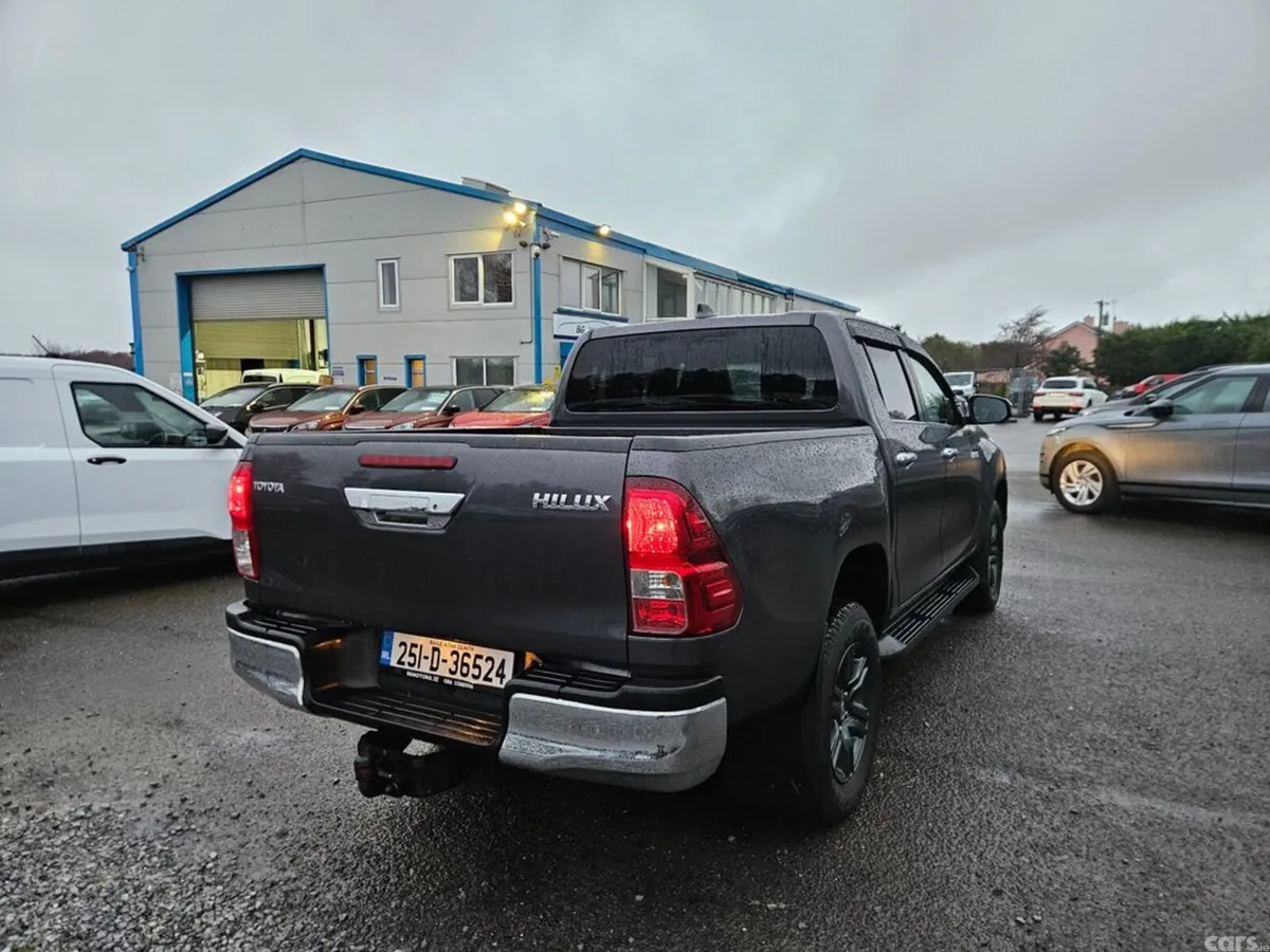 Toyota Hilux Pick Up, Diesel, 2025, Grey