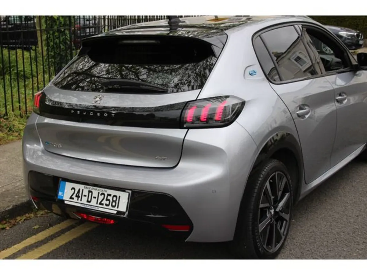 Peugeot 208 Hatchback, Electric, 2024, Grey