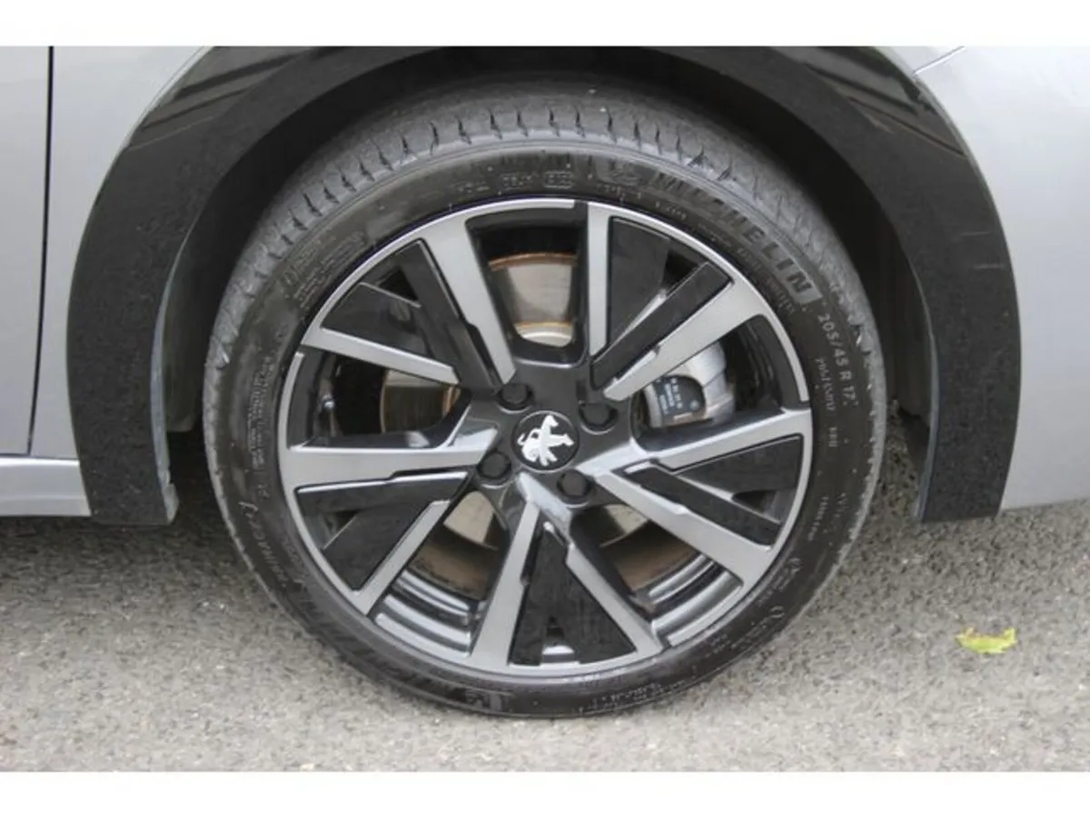 Peugeot 208 Hatchback, Electric, 2024, Grey