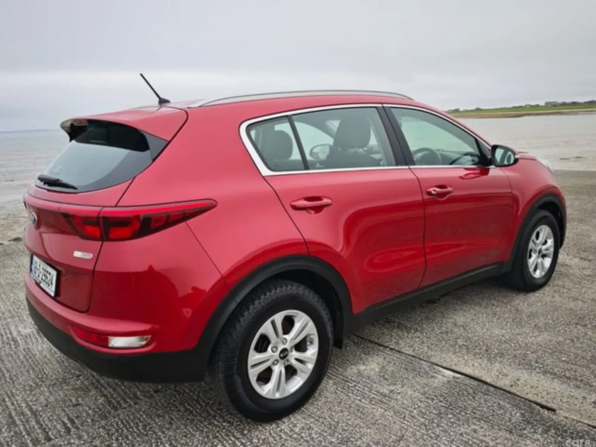 Kia Sportage MPV, Diesel, 2018, Red