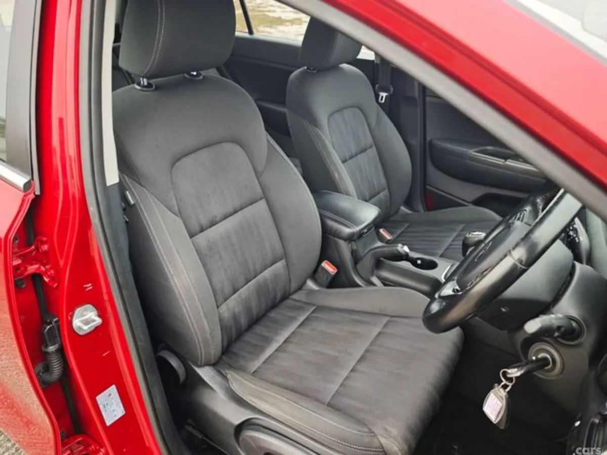 Kia Sportage MPV, Diesel, 2018, Red