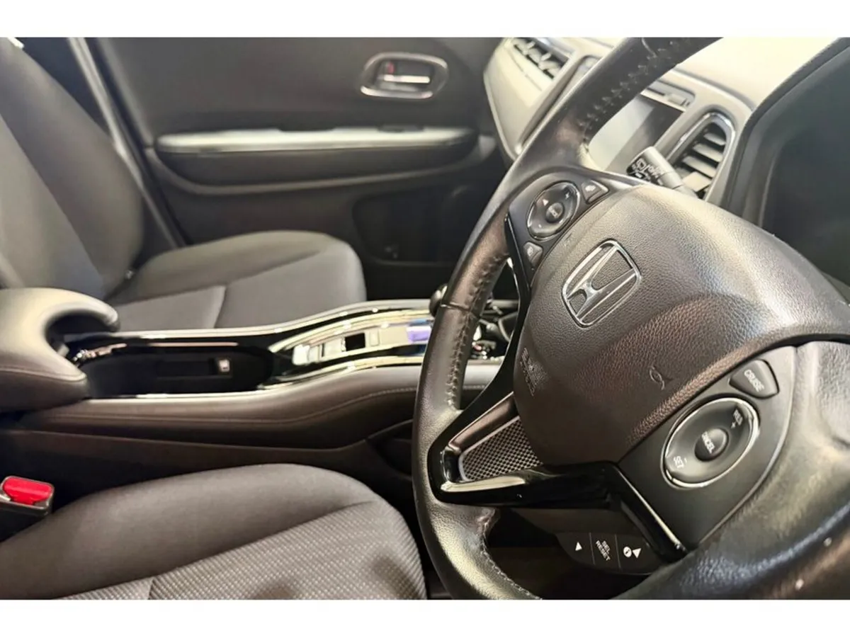 Honda Vezel SUV, Petrol Hybrid, 2014, Black