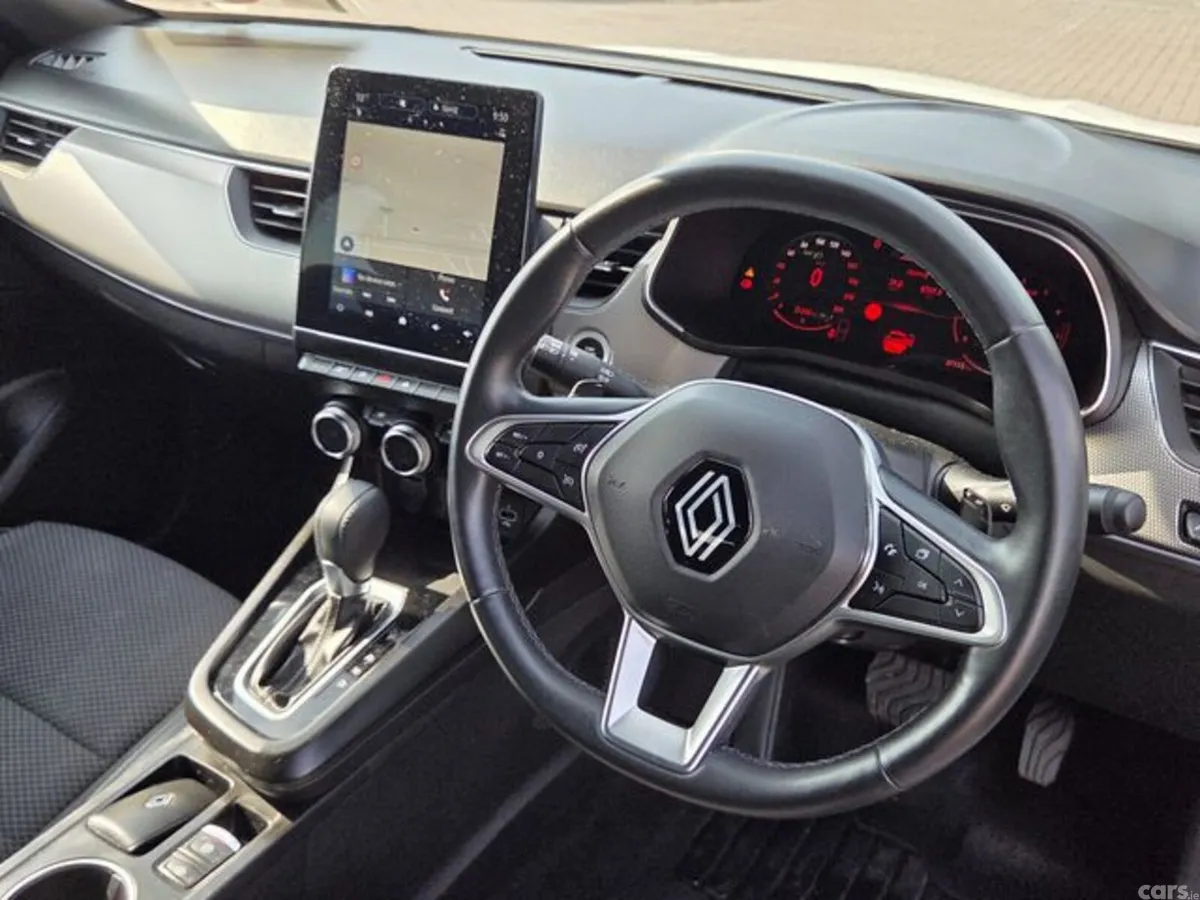 Renault Arkana Hatchback, Petrol, 2024, White