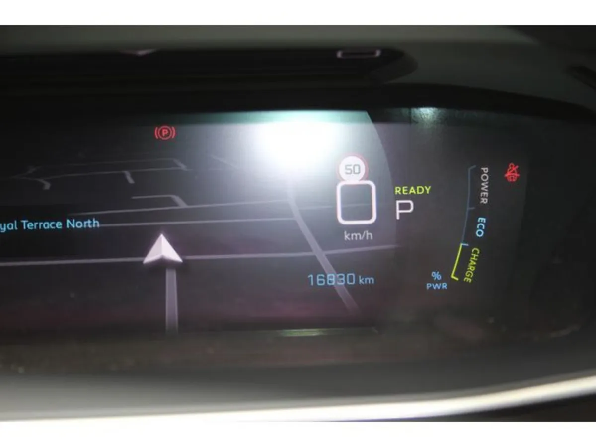 Peugeot 208 Hatchback, Electric, 2024, Grey