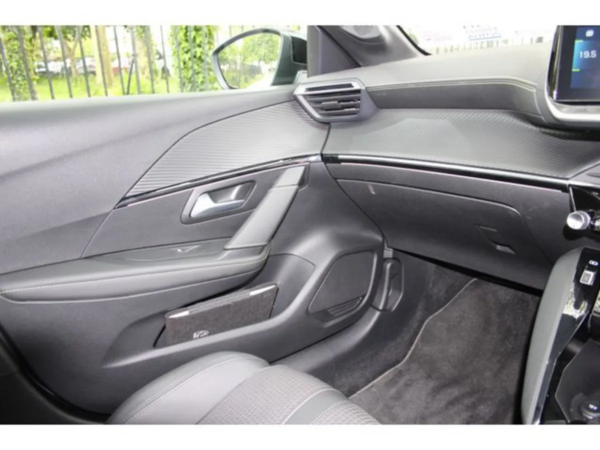 Peugeot 208 Hatchback, Electric, 2024, Grey