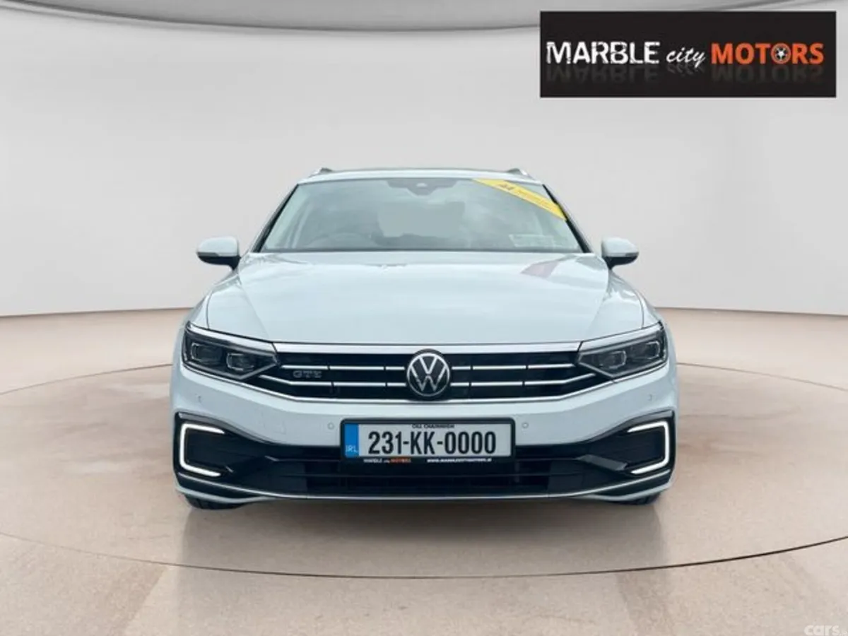 Volkswagen Passat Estate, Petrol Plug-in Hybrid, 2023, White