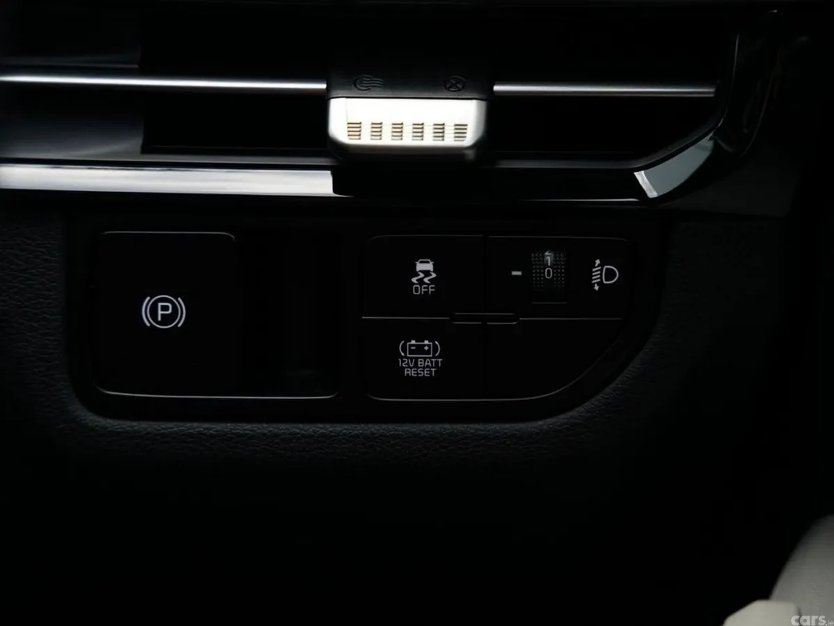 Kia Sportage SUV, Petrol Hybrid, 2027, Black