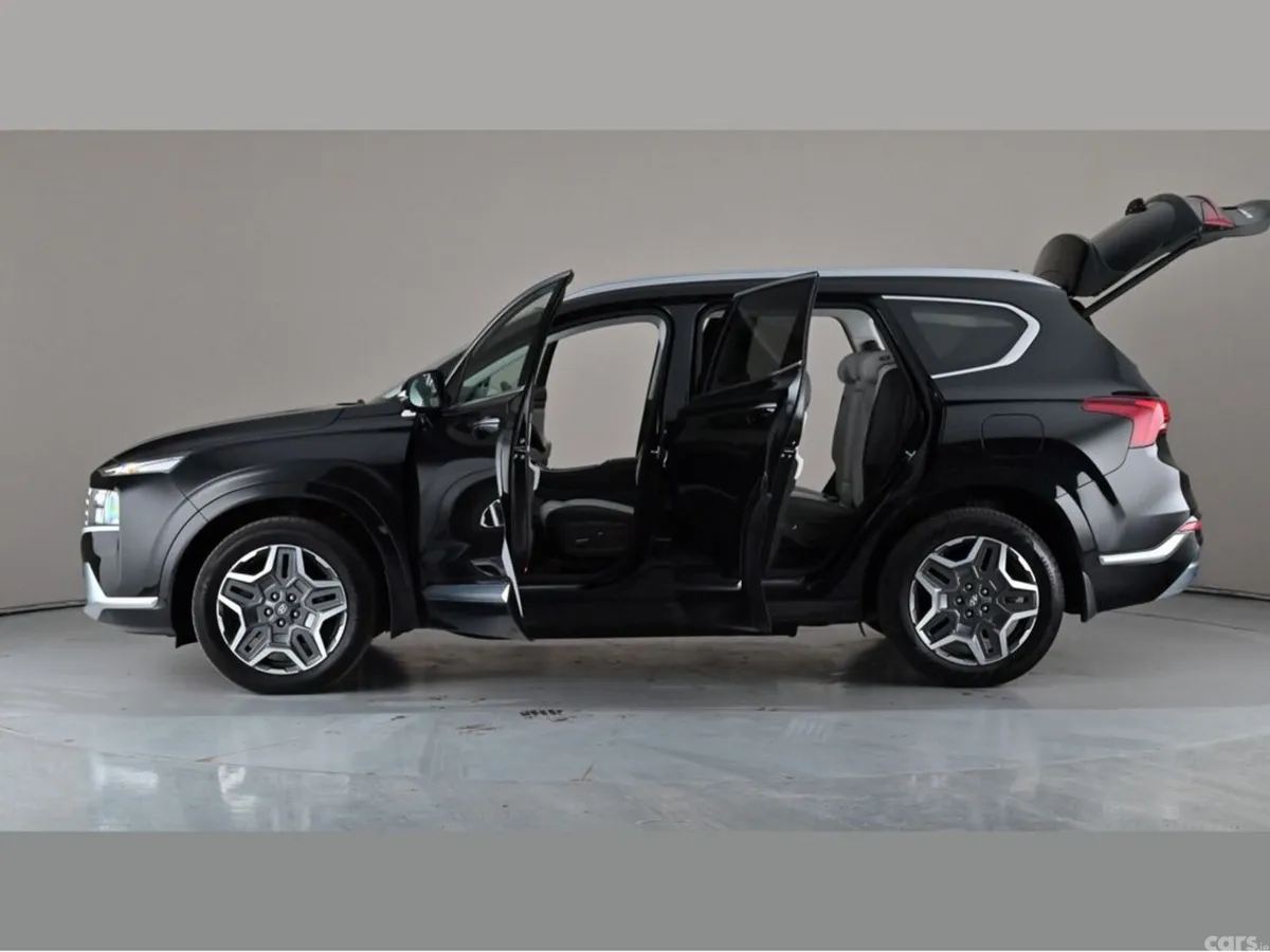 Hyundai Santa Fe SUV, Petrol Plug-in Hybrid, 2023, Black