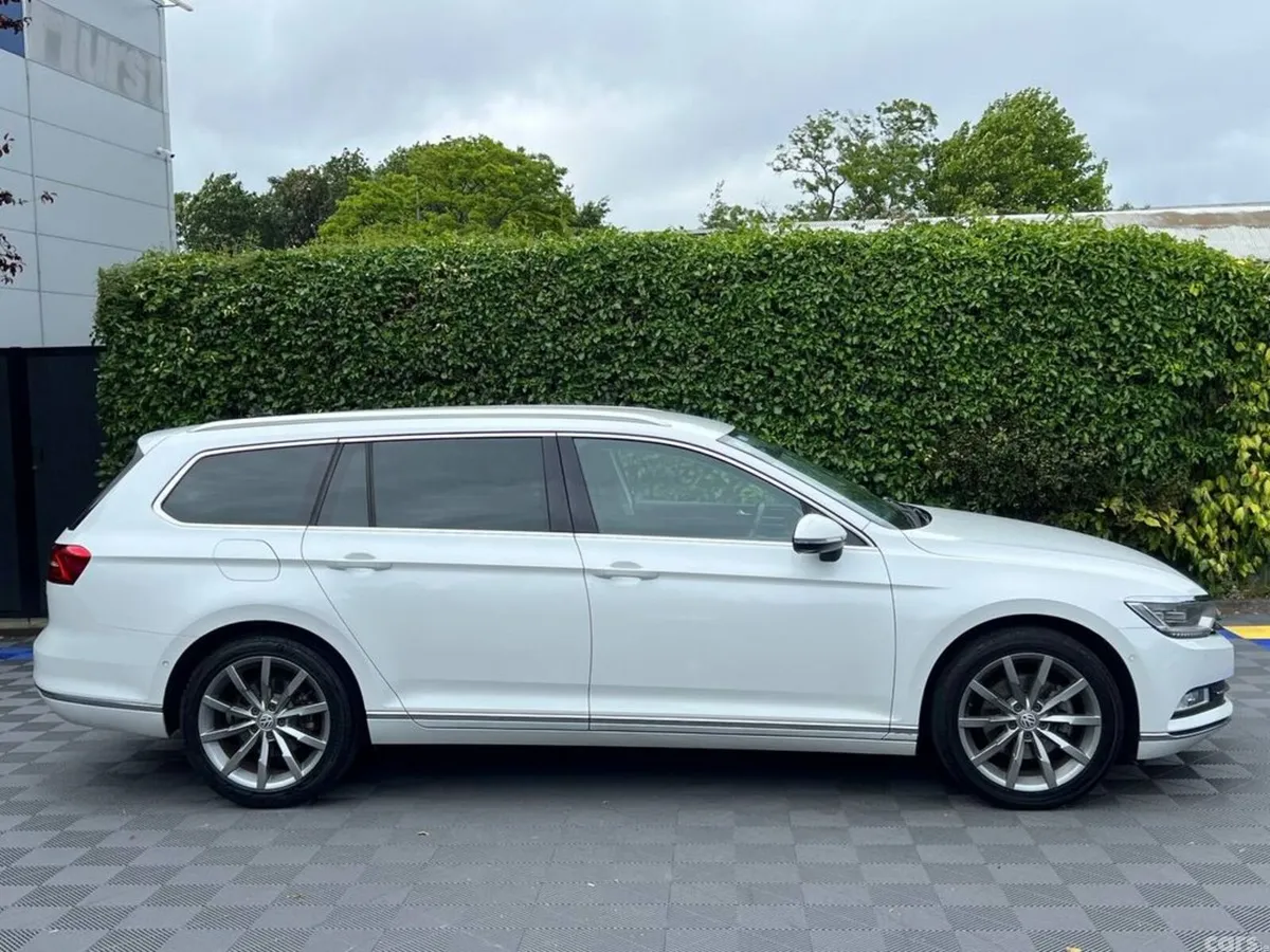 Volkswagen Passat Estate, Diesel, 2018, White