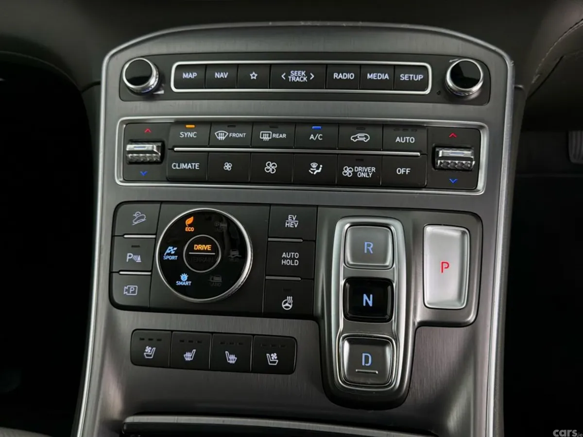 Hyundai Santa Fe SUV, Petrol Plug-in Hybrid, 2023, Black