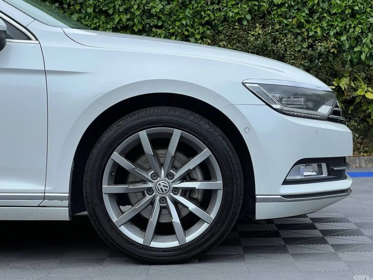Volkswagen Passat Estate, Diesel, 2018, White