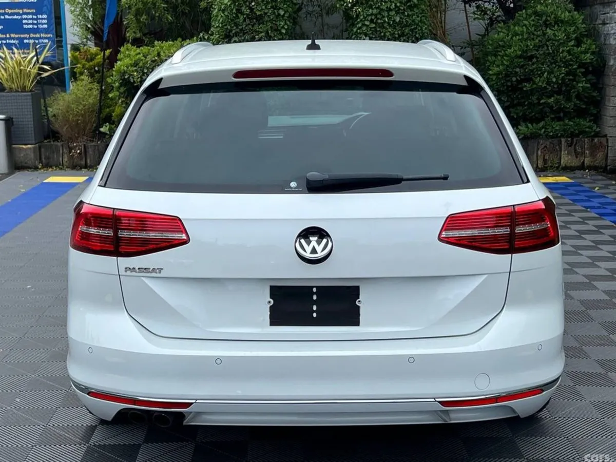 Volkswagen Passat Estate, Diesel, 2018, White