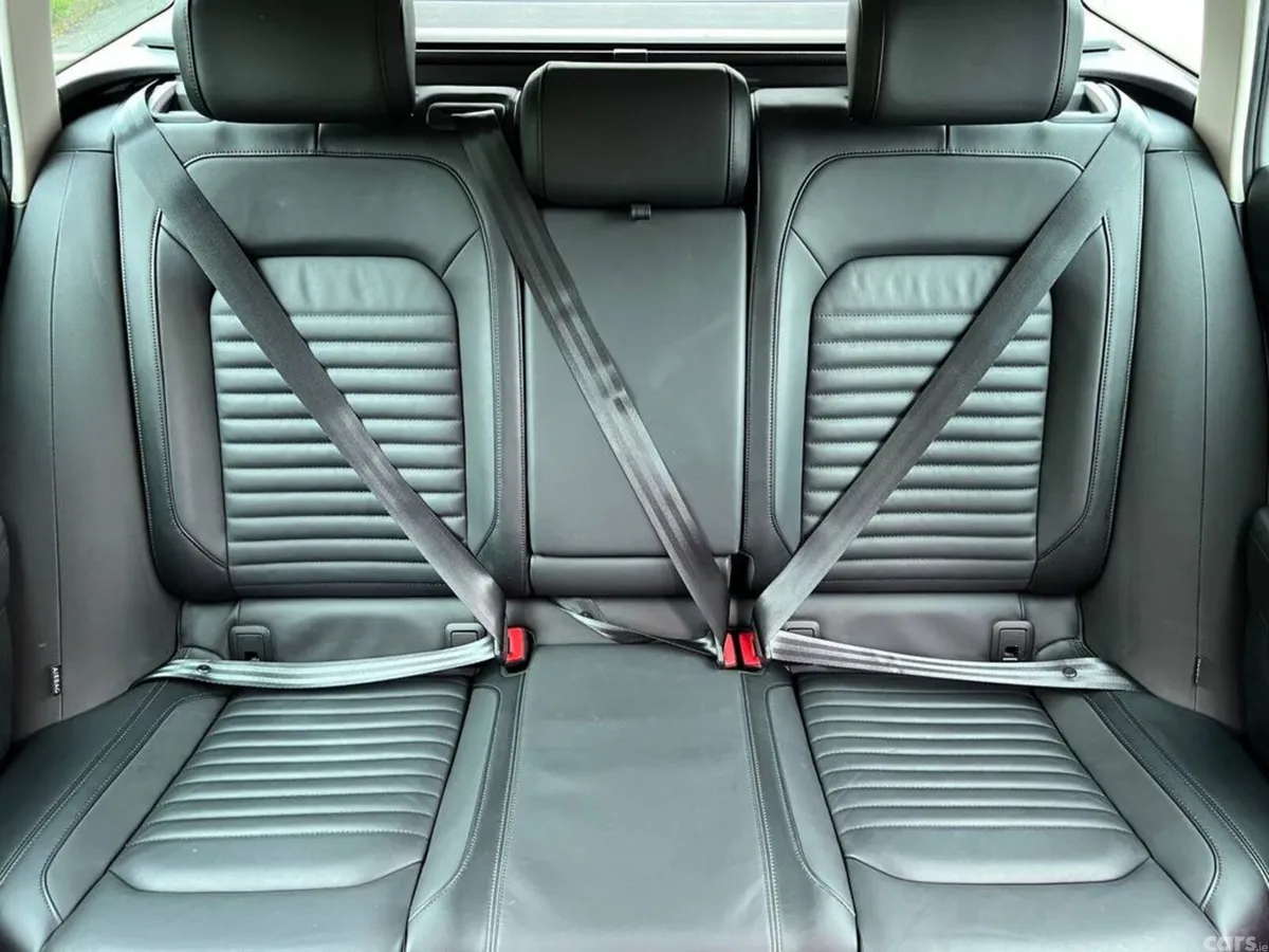 Volkswagen Passat Estate, Diesel, 2018, White