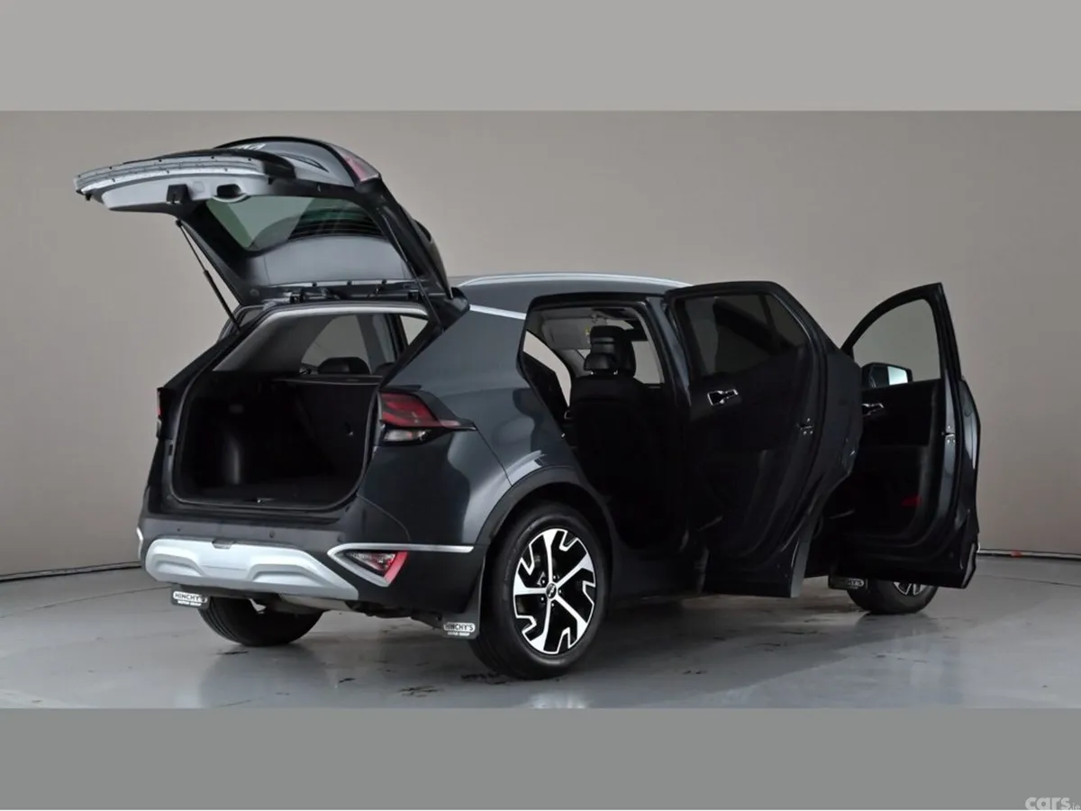 Kia Sportage MPV, Diesel, 2024, Grey