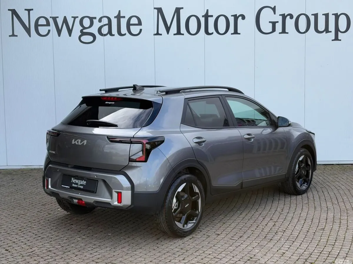 Kia Stonic Hatchback, Petrol, 2027, Grey