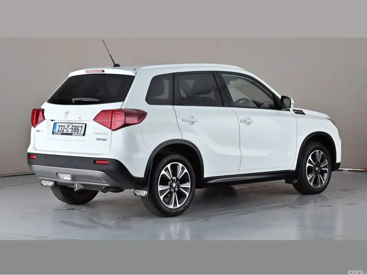 Suzuki Vitara SUV, Petrol Hybrid, 2023, White