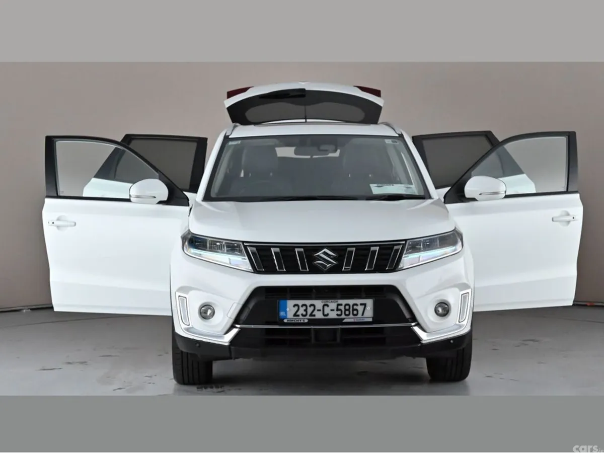 Suzuki Vitara SUV, Petrol Hybrid, 2023, White