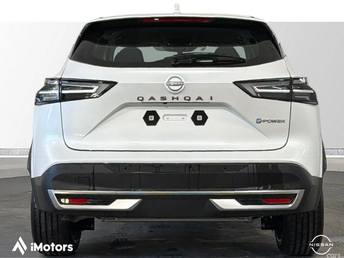 Nissan Qashqai SUV, Petrol Hybrid, 2027, White