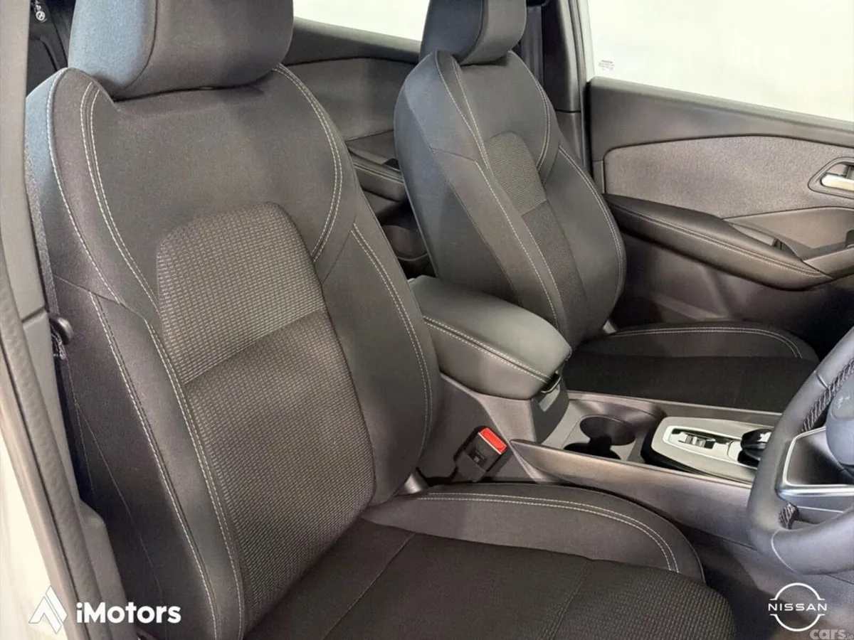 Nissan Qashqai SUV, Petrol Hybrid, 2027, White