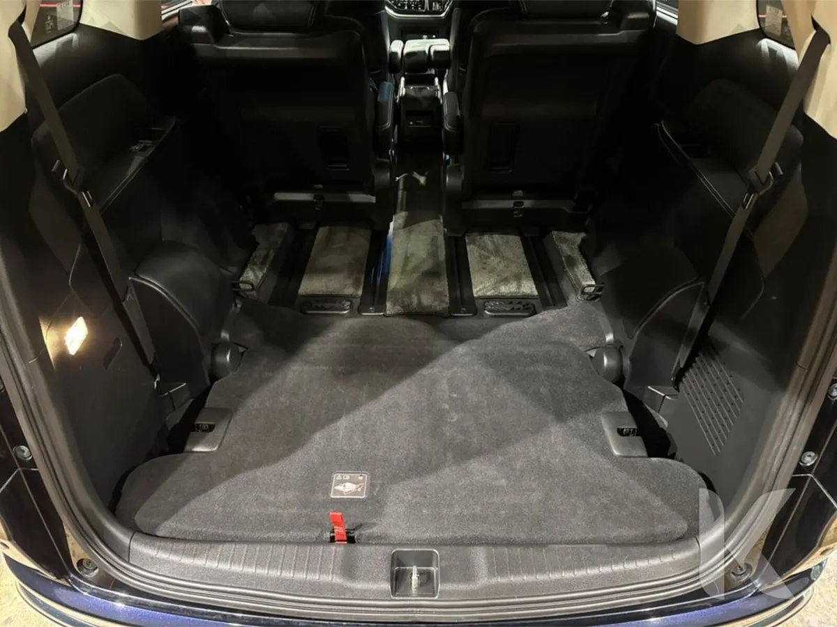 Honda Odyssey MPV, Petrol Hybrid, 2016, Blue