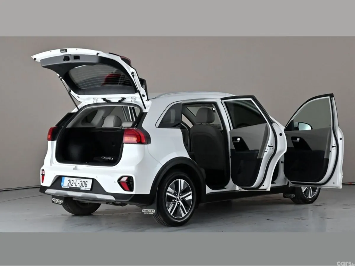 Kia Niro Hatchback, Petrol Plug-in Hybrid, 2021, White