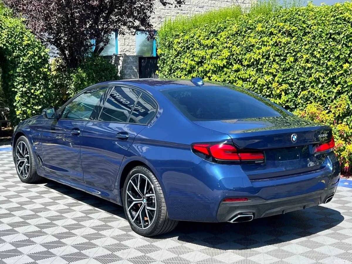 BMW 5-Series Saloon, Petrol Plug-in Hybrid, 2020, Blue