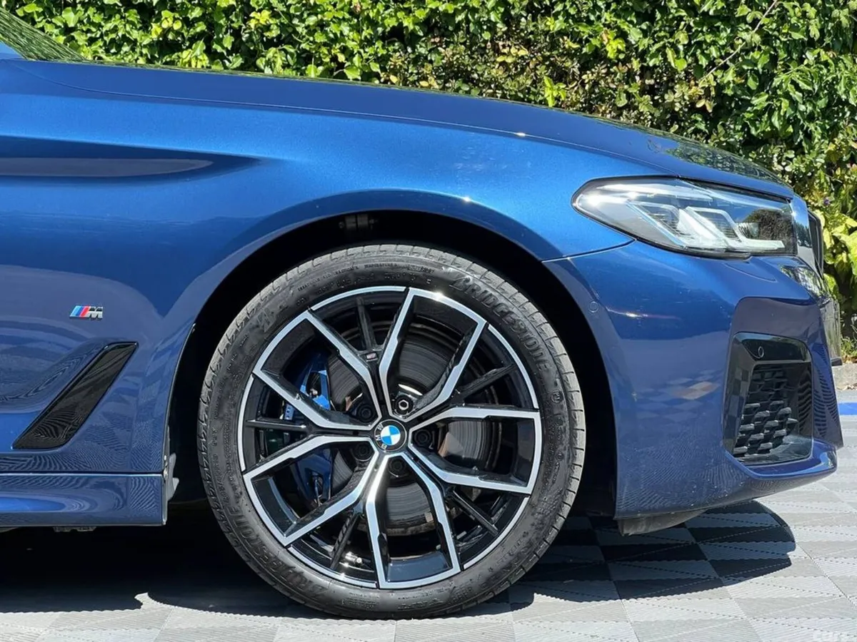 BMW 5-Series Saloon, Petrol Plug-in Hybrid, 2020, Blue