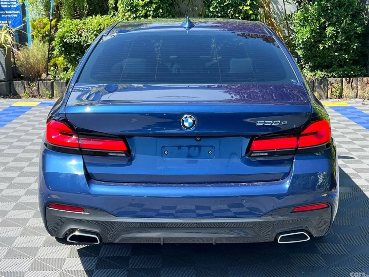 BMW 5-Series Saloon, Petrol Plug-in Hybrid, 2020, Blue