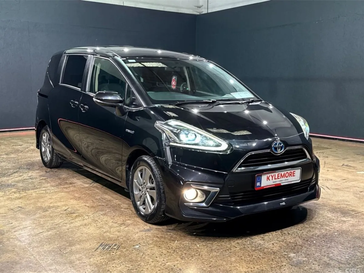 Toyota Sienta MPV, Petrol Hybrid, 2017, Black