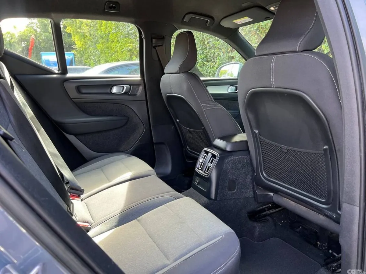 Volvo XC40 SUV, Petrol Plug-in Hybrid, 2022, Grey