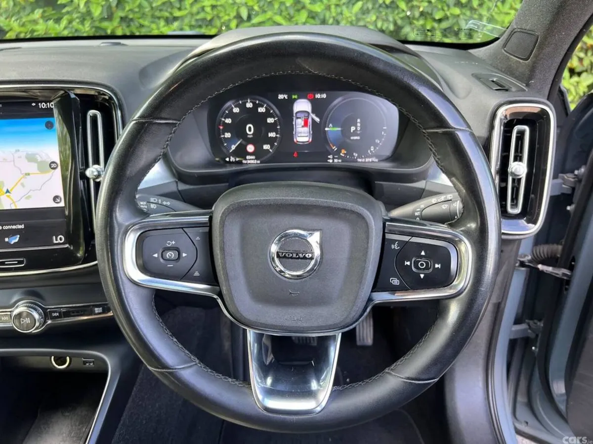 Volvo XC40 SUV, Petrol Plug-in Hybrid, 2022, Grey