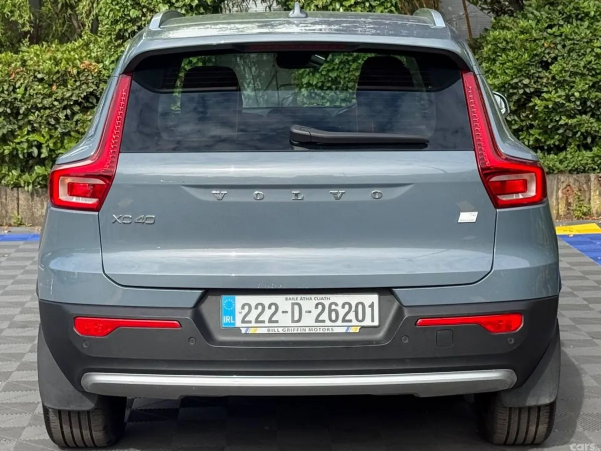 Volvo XC40 SUV, Petrol Plug-in Hybrid, 2022, Grey