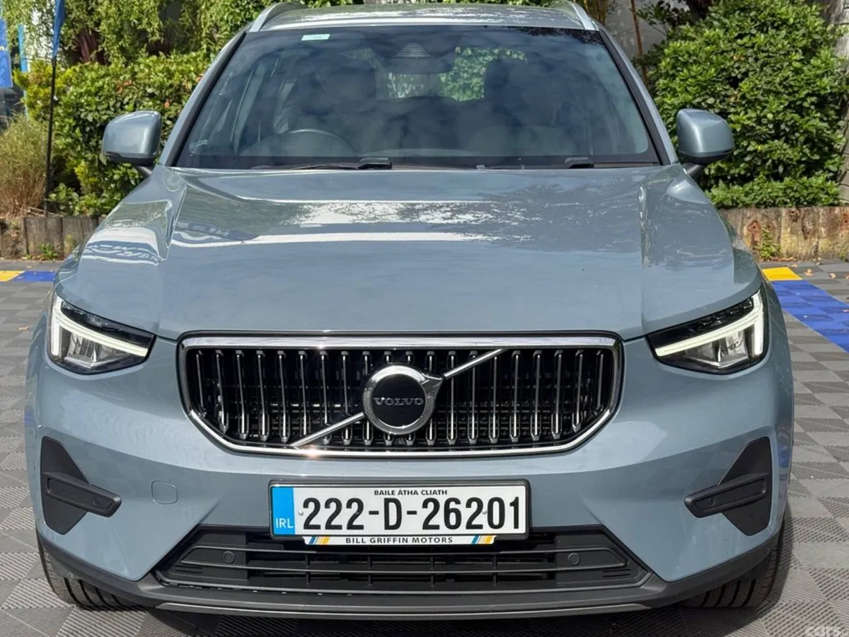 Volvo XC40 SUV, Petrol Plug-in Hybrid, 2022, Grey