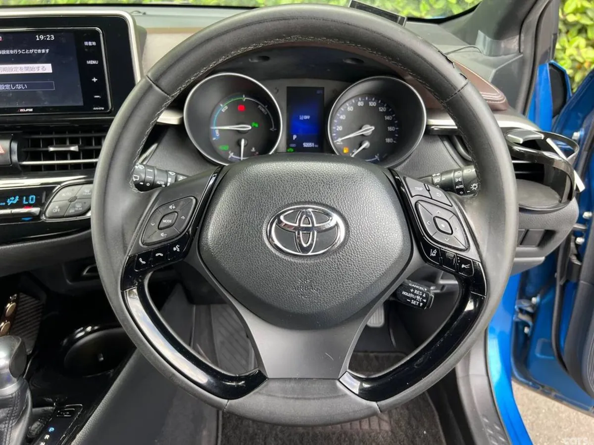 Toyota C-HR SUV, Petrol Hybrid, 2017, Blue