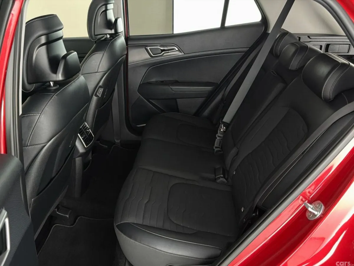 Kia Sportage SUV, Diesel, 2022, Red