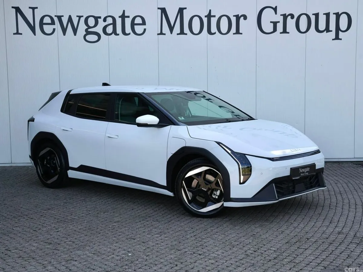 Kia EV4 Hatchback, Electric, 2027, White