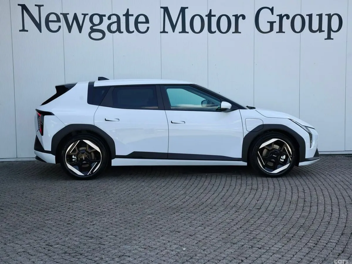 Kia EV4 Hatchback, Electric, 2027, White