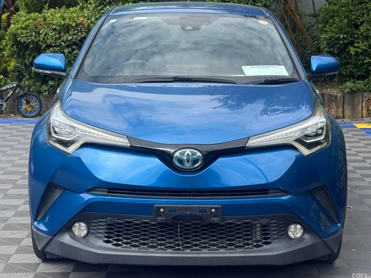 Toyota C-HR SUV, Petrol Hybrid, 2017, Blue