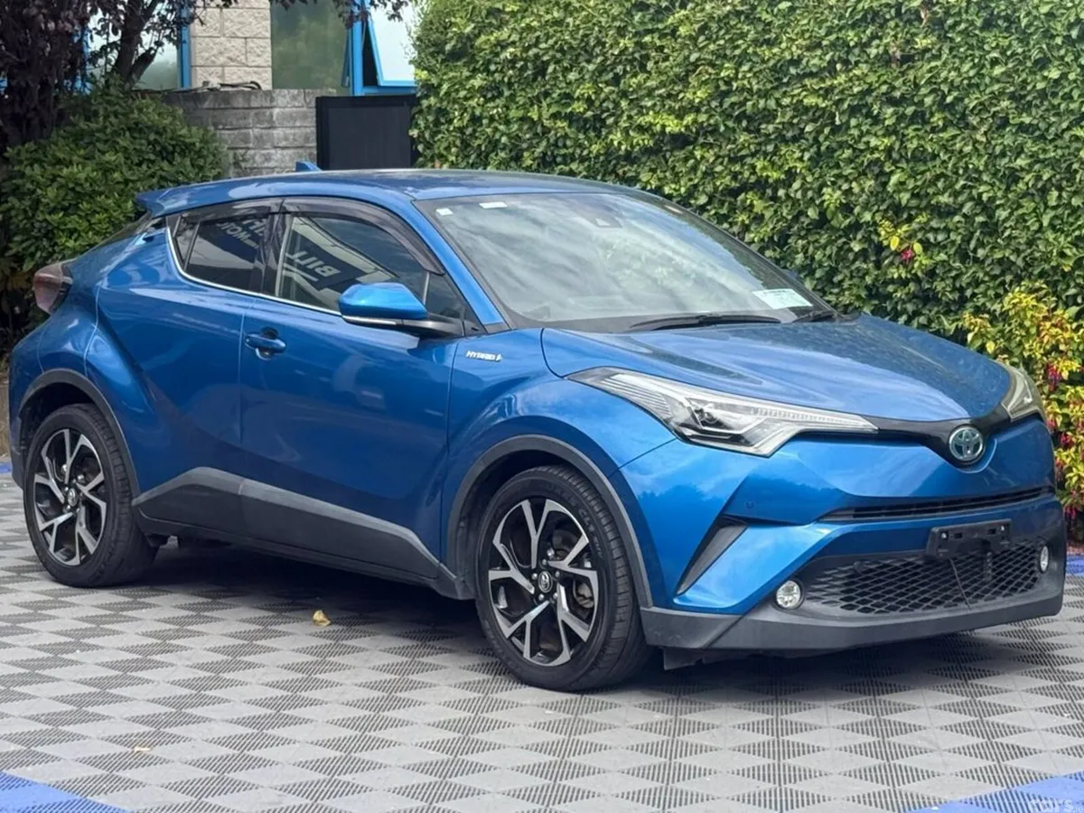 Toyota C-HR SUV, Petrol Hybrid, 2017, Blue