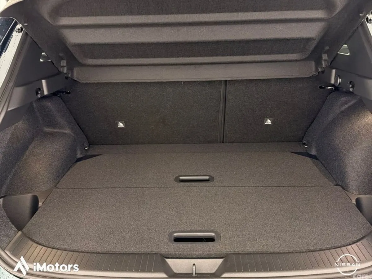 Nissan Qashqai SUV, Petrol Hybrid, 2027, Green