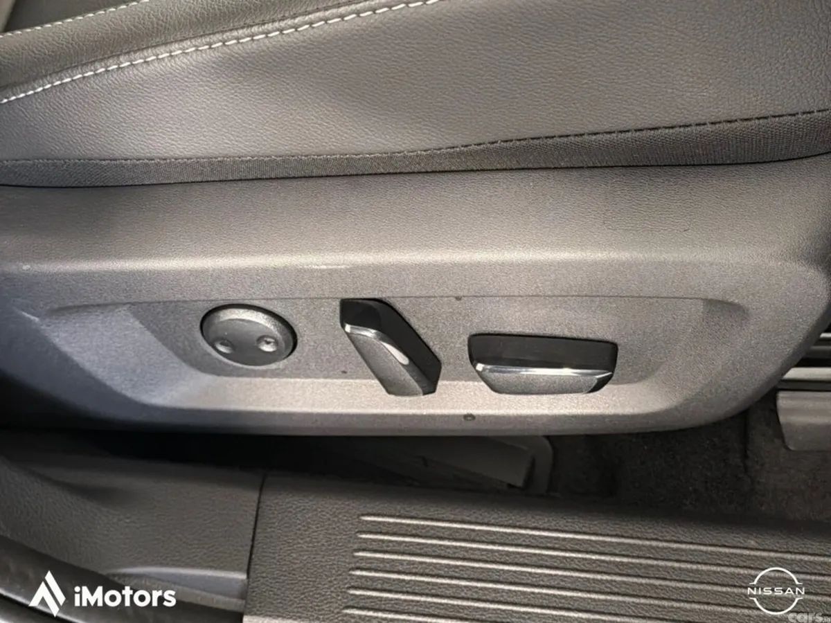 Nissan Qashqai SUV, Petrol Hybrid, 2027, Green