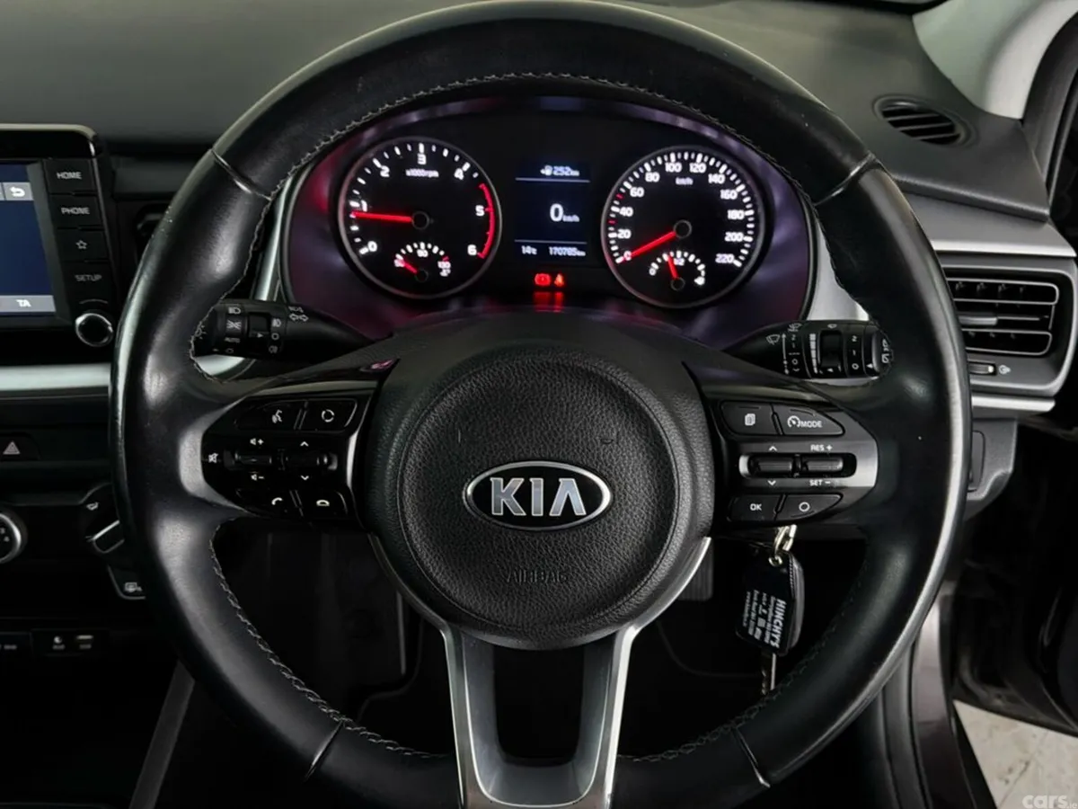 Kia Stonic Hatchback, Diesel, 2019, Brown