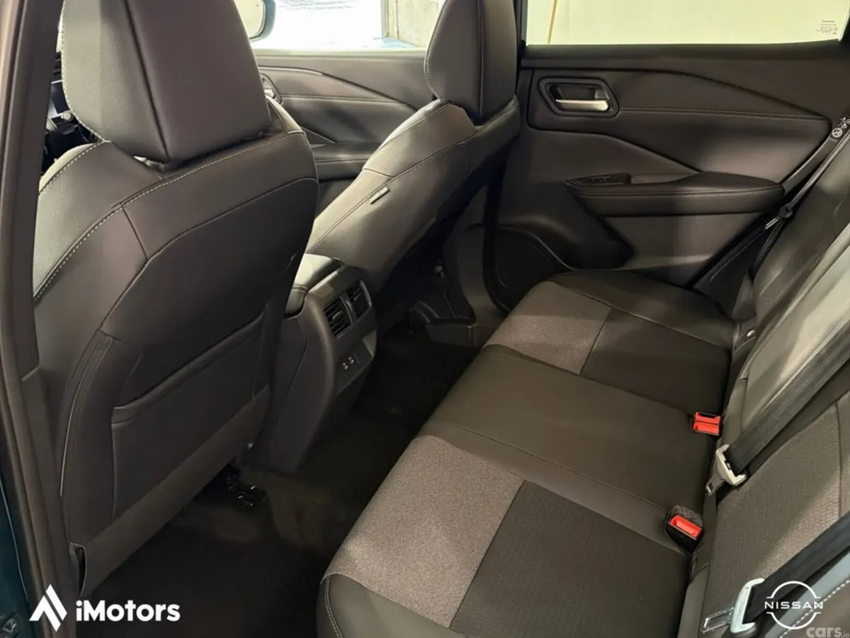 Nissan Qashqai SUV, Petrol Hybrid, 2027, Green
