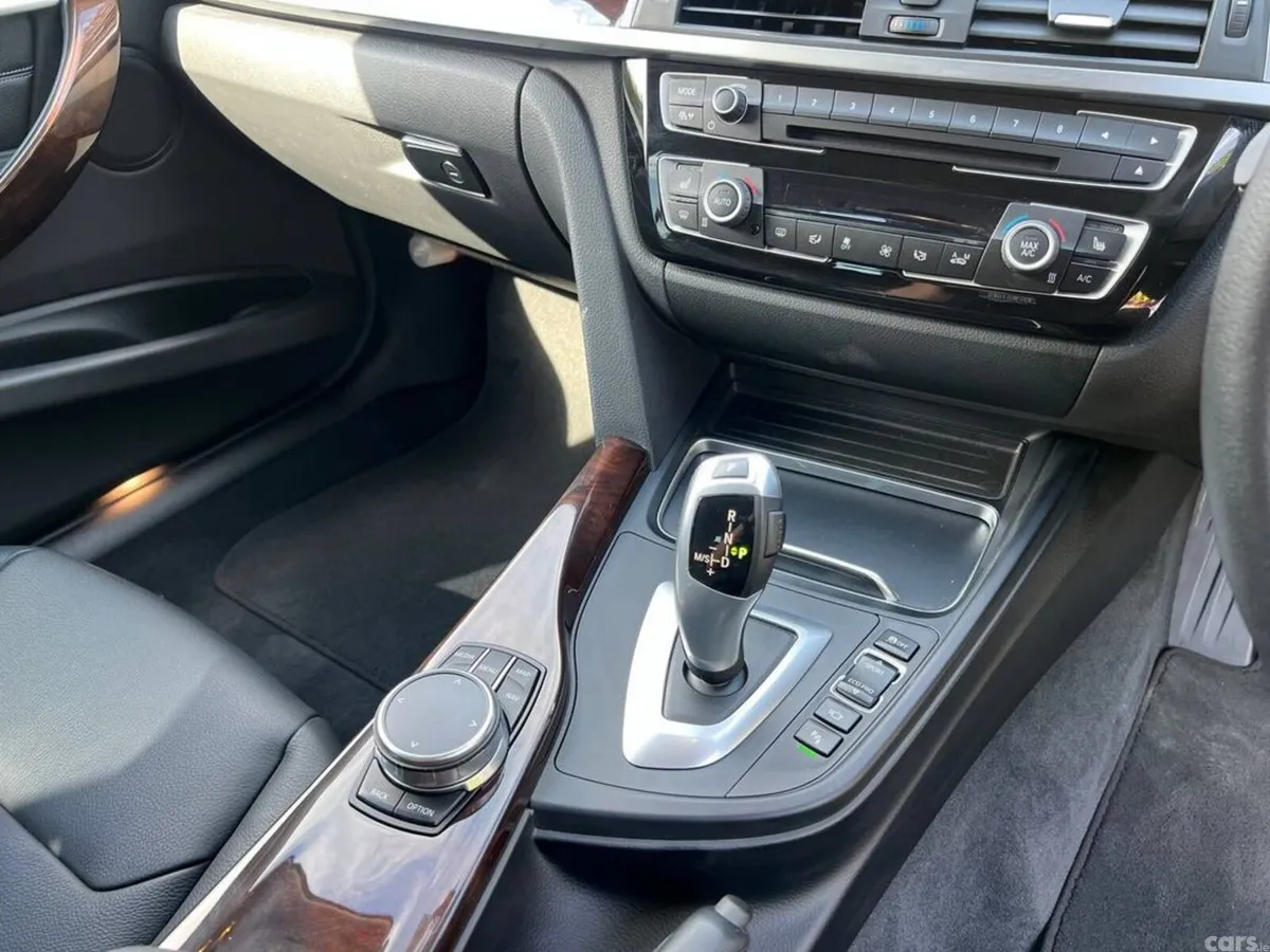 BMW 3-Series Estate, Diesel, 2018, Black